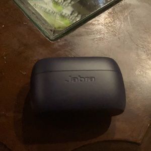 Jabra Elite 75t earbuds